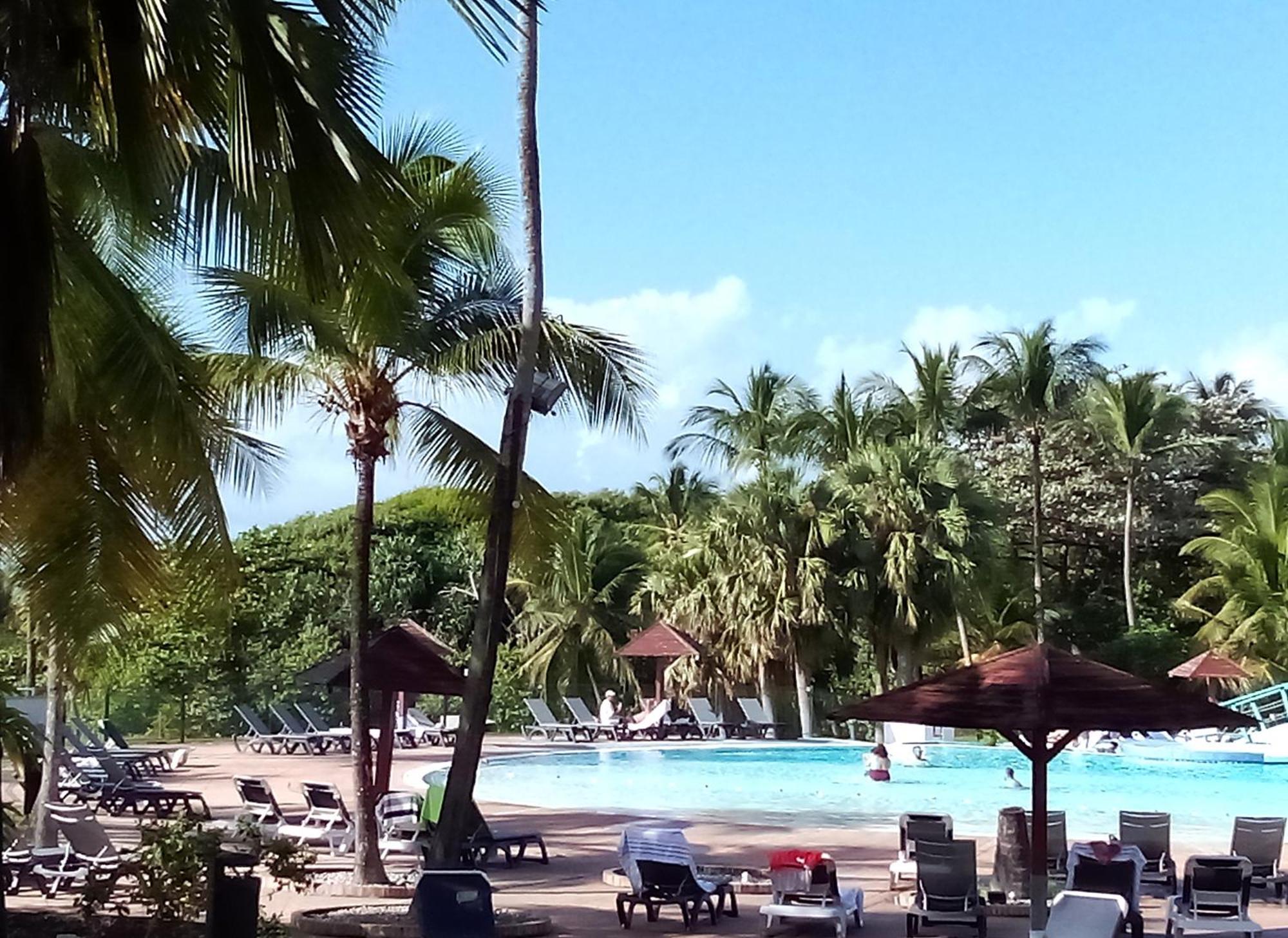Appartement Magnifique Avec Terrasse Coco Sainte-Anne (Grande-Terre)